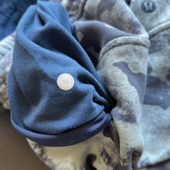 Lululemon Loungeful HR Short 7 inch inseam fleece pockets stretch Size 10 - Picture 7 of 10